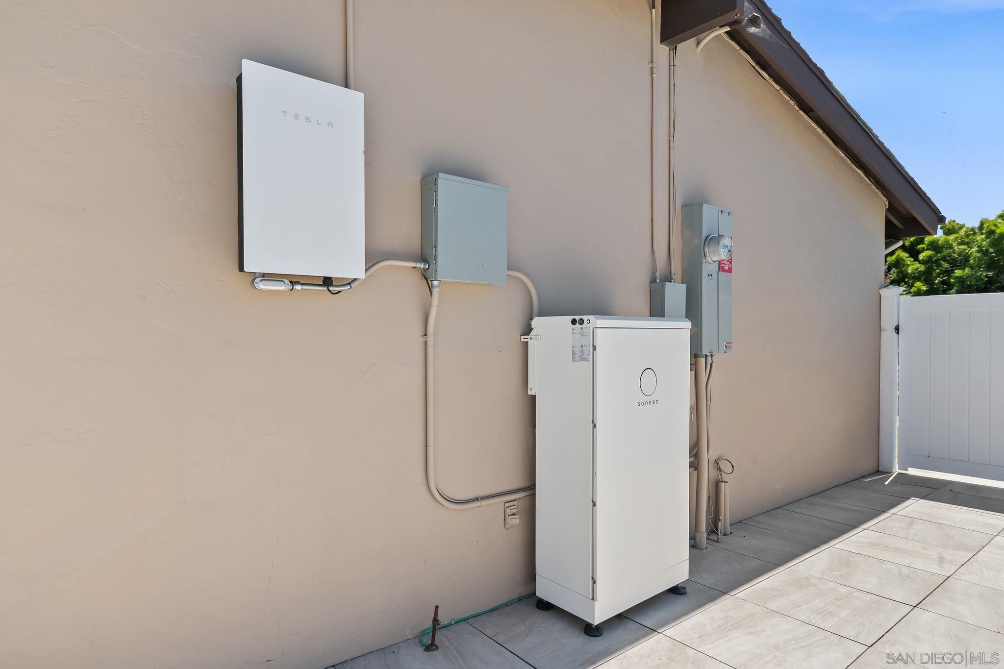 Detail Gallery Image 33 of 48 For 2605  Tonto Way, San Diego,  CA 92117 - 5 Beds | 3 Baths