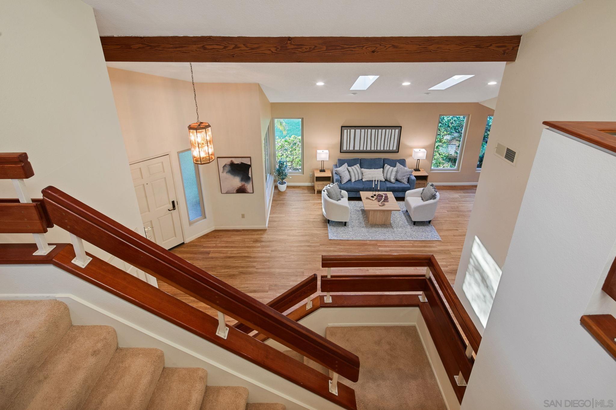 Detail Gallery Image 16 of 32 For 12708  Rue Vincennes, San Diego,  CA 92131 - 5 Beds | 3 Baths