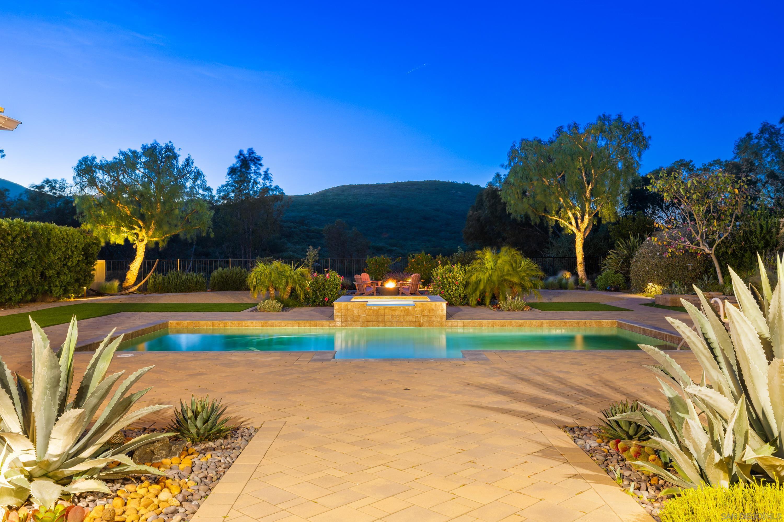 Detail Gallery Image 2 of 37 For 17848  Ralphs Ranch Rd, San Diego,  CA 92127 - 5 Beds | 4/1 Baths