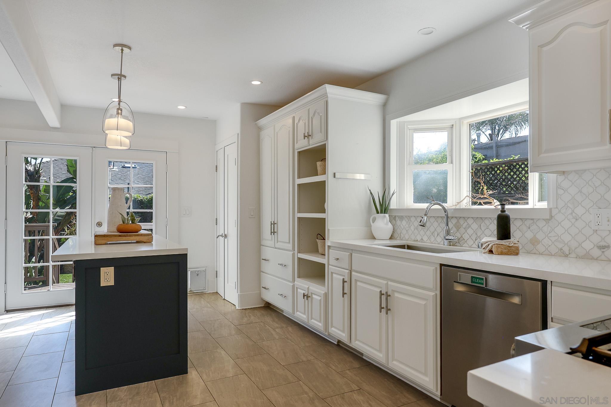 Detail Gallery Image 13 of 36 For 2819  a St, San Diego,  CA 92102 - 3 Beds | 2 Baths