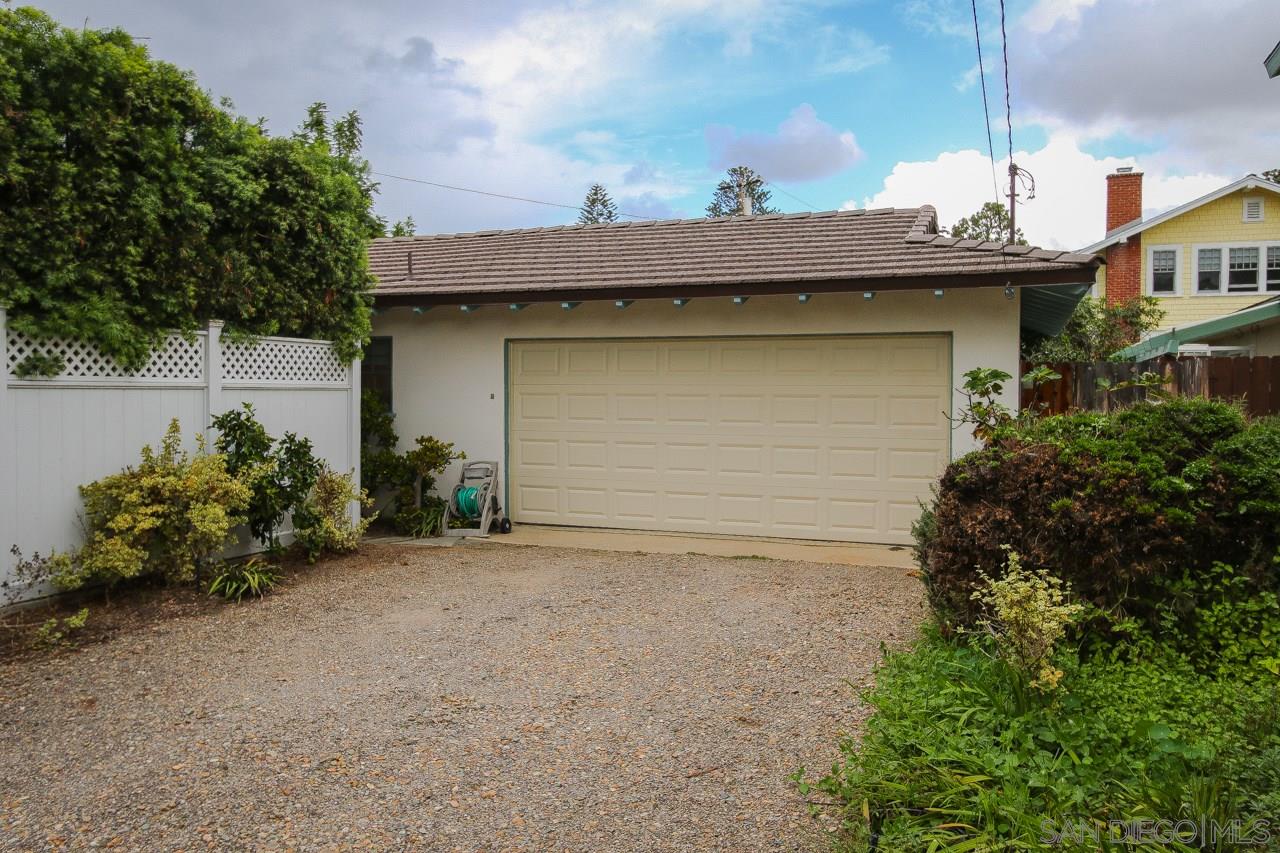 Detail Gallery Image 14 of 25 For 1045  Adella, Coronado,  CA 92118 - 3 Beds | 2 Baths