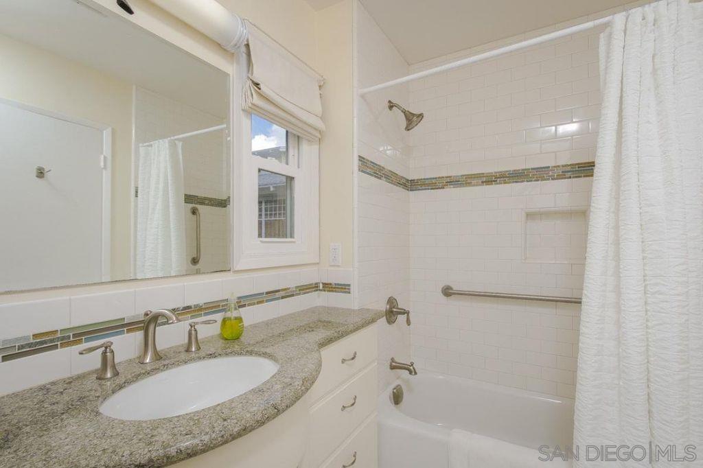 Detail Gallery Image 17 of 25 For 1045  Adella, Coronado,  CA 92118 - 3 Beds | 2 Baths