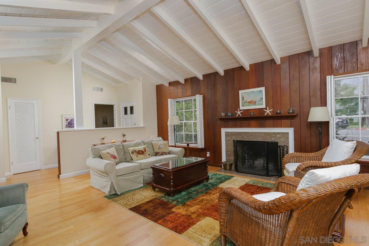 Detail Gallery Image 3 of 25 For 1045  Adella, Coronado,  CA 92118 - 3 Beds | 2 Baths