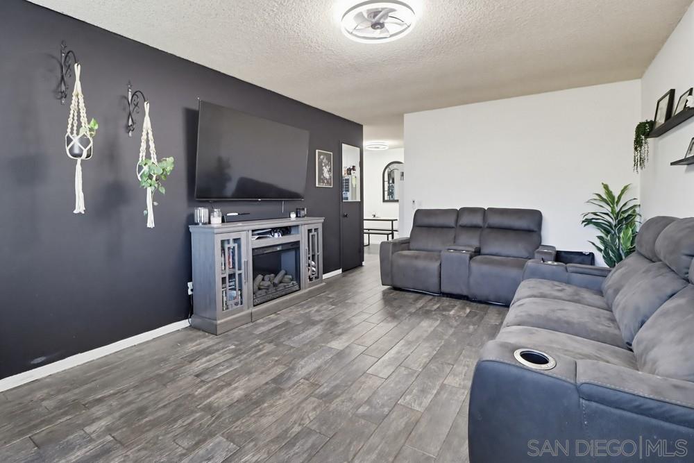 Detail Gallery Image 6 of 36 For 10201  Princess Sarit Way, Santee,  CA 92071 - 2 Beds | 1 Baths