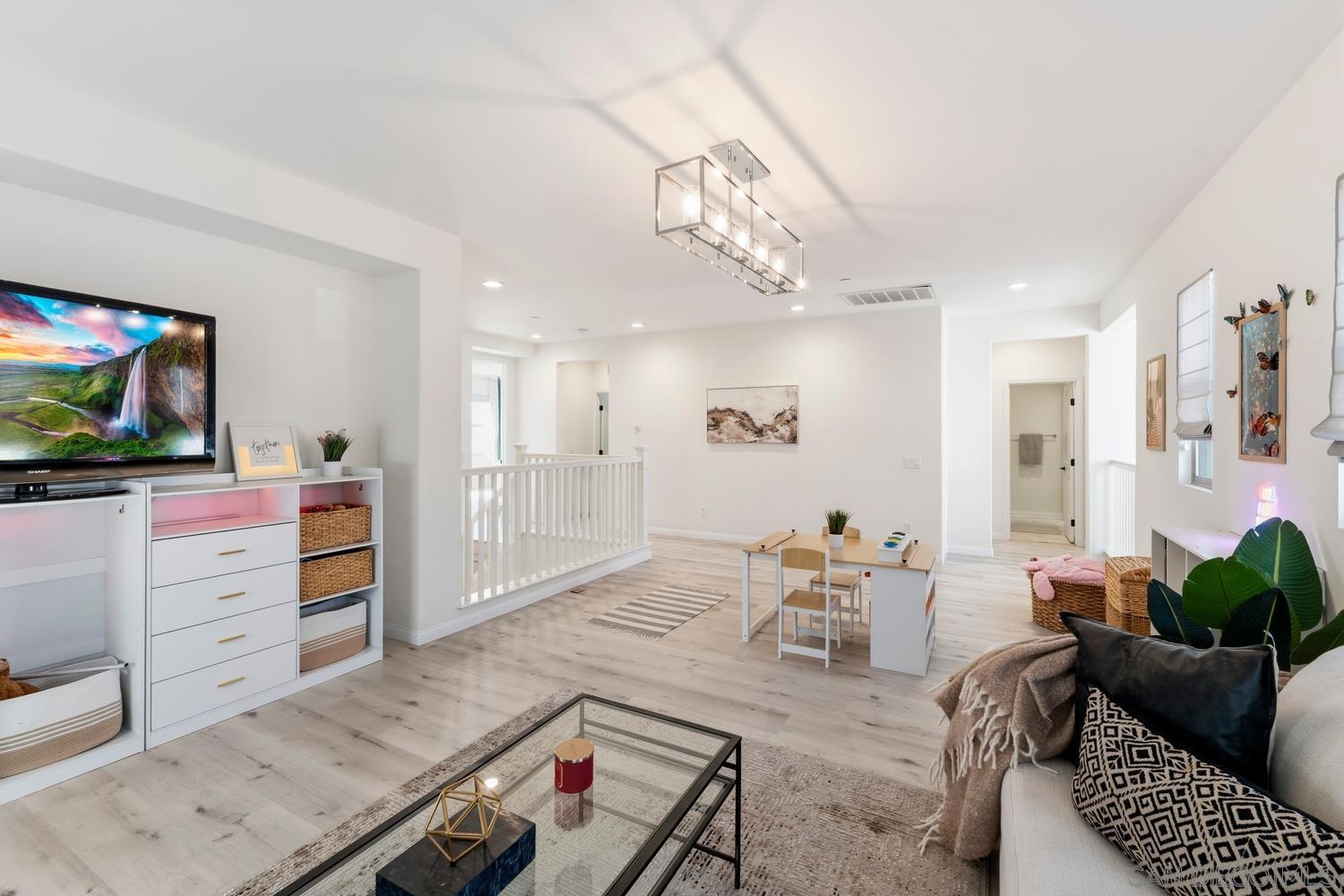 Detail Gallery Image 21 of 75 For 994  Camino Cantera, Chula Vista,  CA 91913 - 4 Beds | 3/1 Baths