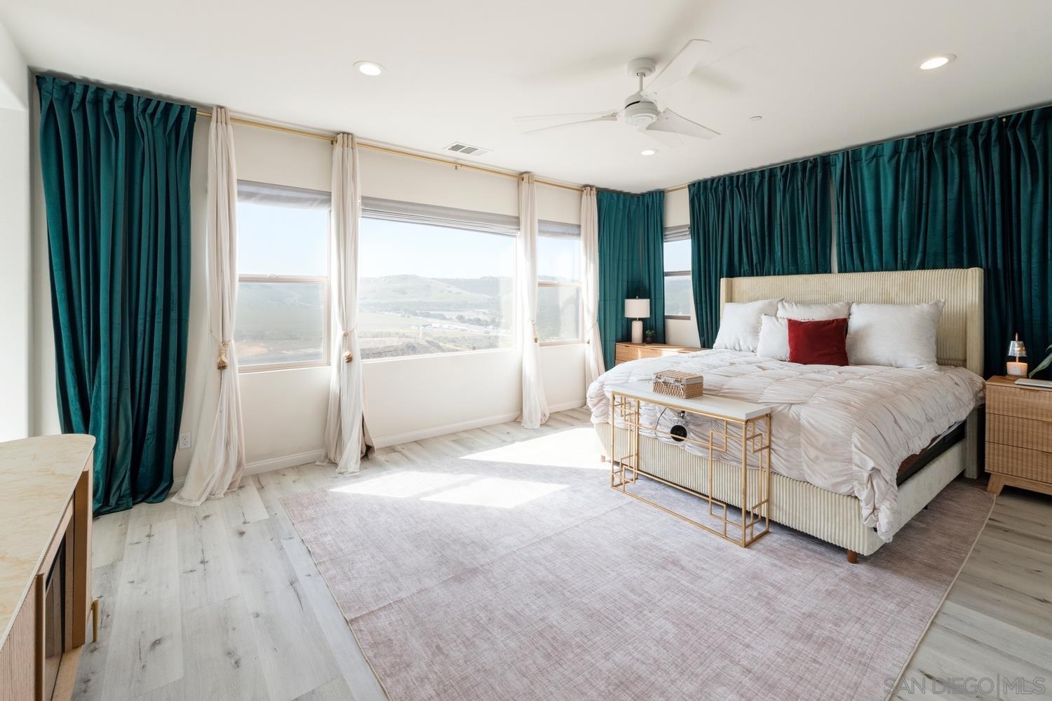 Detail Gallery Image 37 of 75 For 994  Camino Cantera, Chula Vista,  CA 91913 - 4 Beds | 3/1 Baths