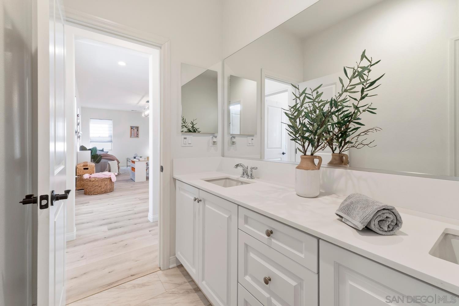 Detail Gallery Image 55 of 75 For 994  Camino Cantera, Chula Vista,  CA 91913 - 4 Beds | 3/1 Baths