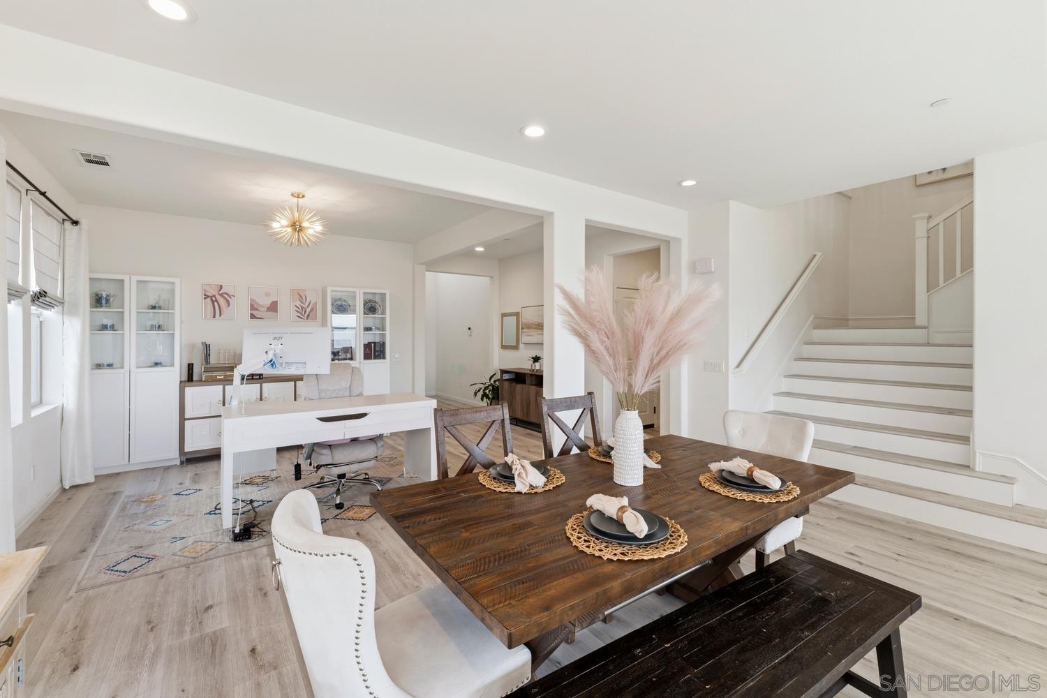 Detail Gallery Image 8 of 75 For 994  Camino Cantera, Chula Vista,  CA 91913 - 4 Beds | 3/1 Baths