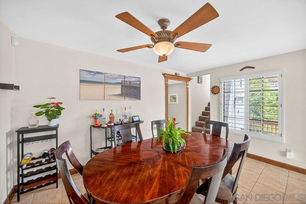 Detail Gallery Image 11 of 55 For 6998  Camino Degrazia, San Diego,  CA 92111 - 3 Beds | 3 Baths