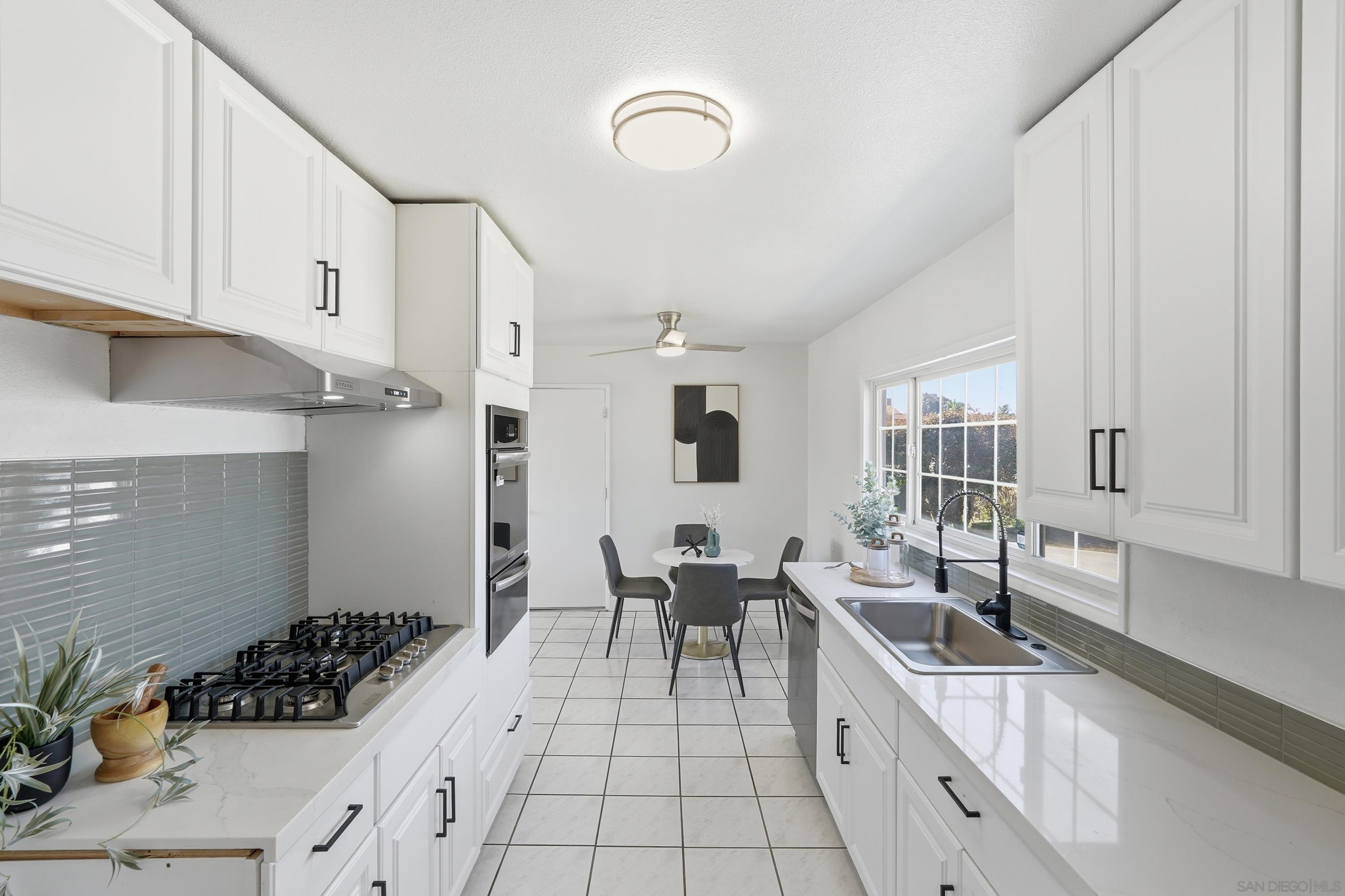 Detail Gallery Image 9 of 42 For 2113  Imogene, San Diego,  CA 92154 - 3 Beds | 1 Baths