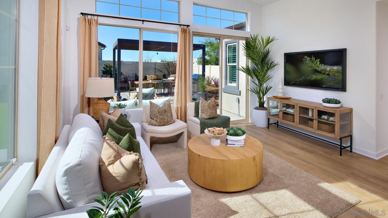 Detail Gallery Image 13 of 19 For 12485  Miranda Way, San Diego,  CA 92129 - 3 Beds | 2 Baths