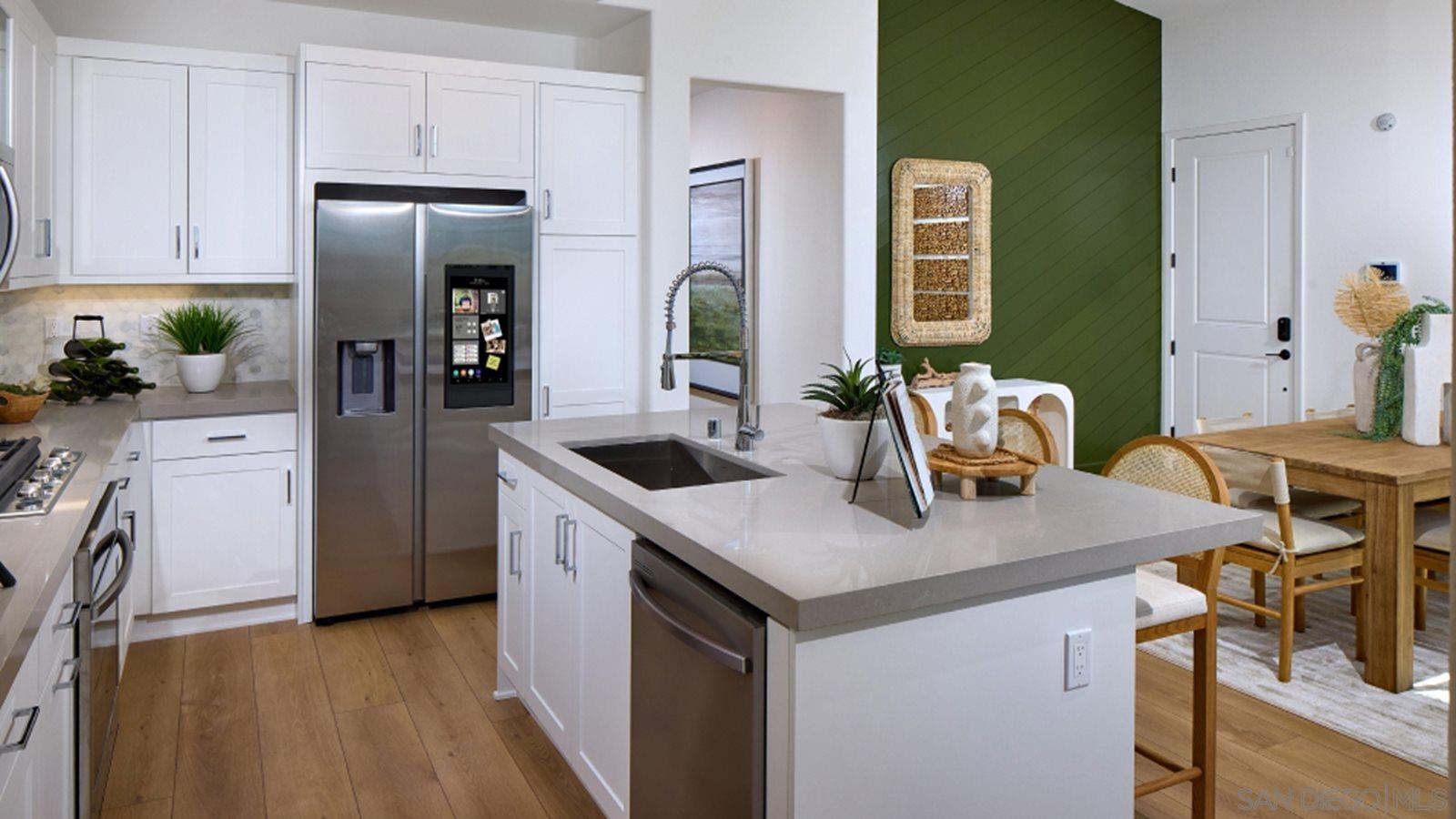 Detail Gallery Image 6 of 19 For 12485  Miranda Way, San Diego,  CA 92129 - 3 Beds | 2 Baths