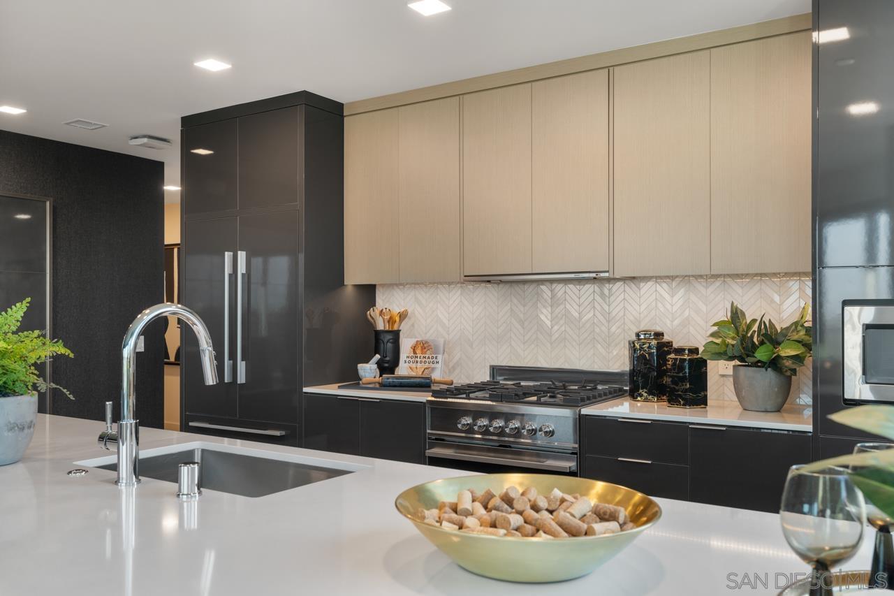 Detail Gallery Image 40 of 63 For 525  Olive  1912, San Diego,  CA 92103 - 2 Beds | 2 Baths