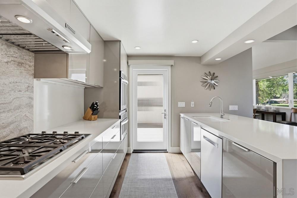 Detail Gallery Image 10 of 32 For 32326  Cahuka Ct, Pauma Valley,  CA 92061 - 3 Beds | 3 Baths