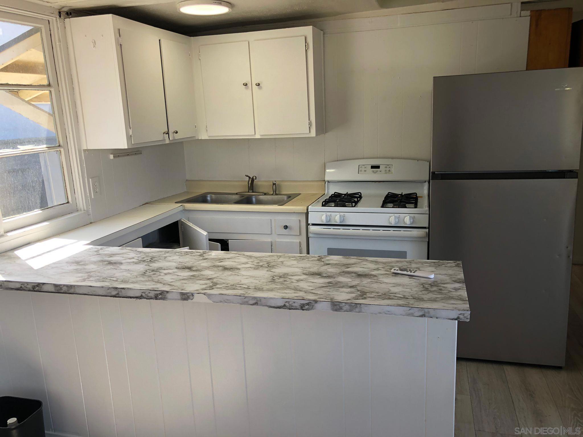 Detail Gallery Image 5 of 12 For 1729-33  Dahlia, San Diego,  CA 92154 - – Beds | – Baths