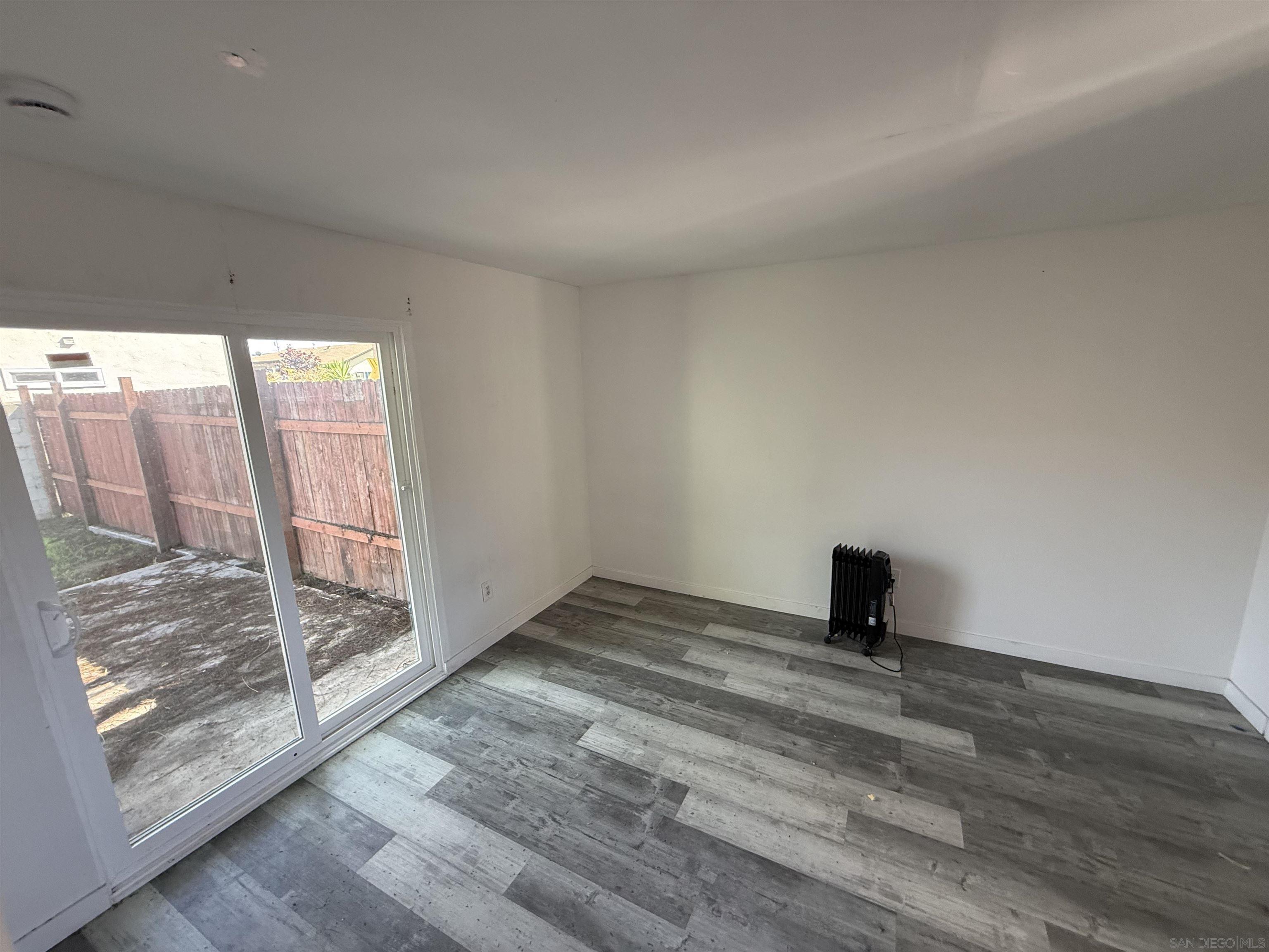 Detail Gallery Image 7 of 12 For 1729-33  Dahlia, San Diego,  CA 92154 - – Beds | – Baths