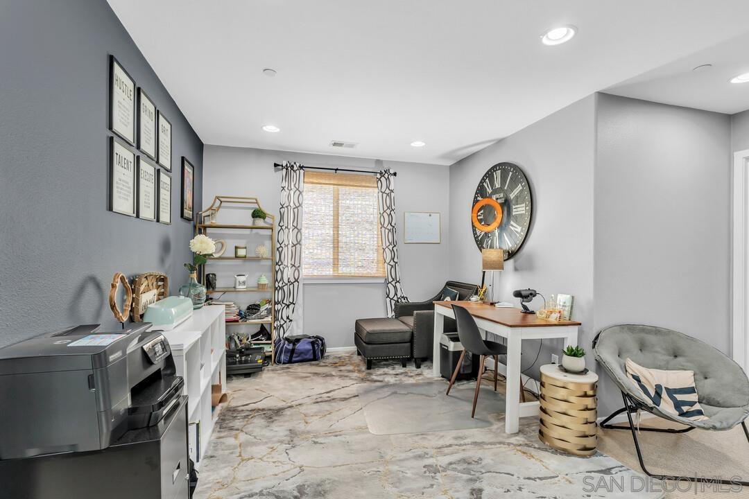 Detail Gallery Image 31 of 51 For 1810  Casa Morro St, Chula Vista,  CA 91915 - 4 Beds | 3 Baths