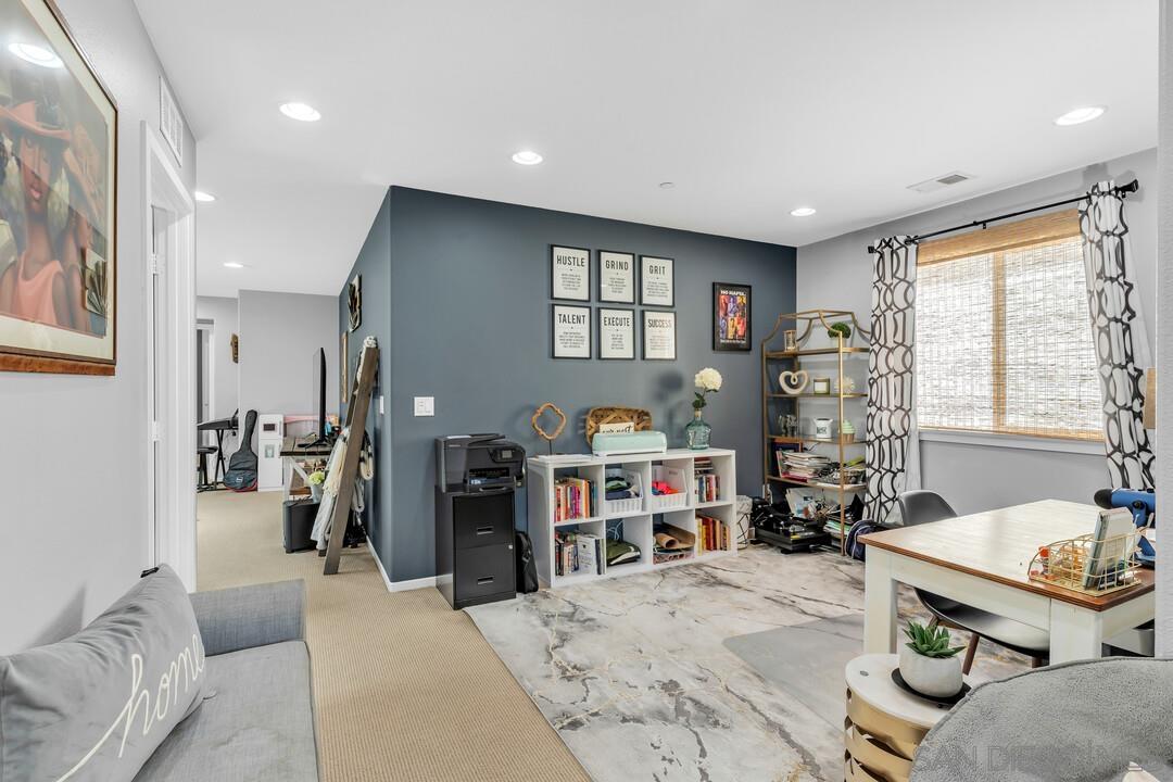 Detail Gallery Image 34 of 51 For 1810  Casa Morro St, Chula Vista,  CA 91915 - 4 Beds | 3 Baths