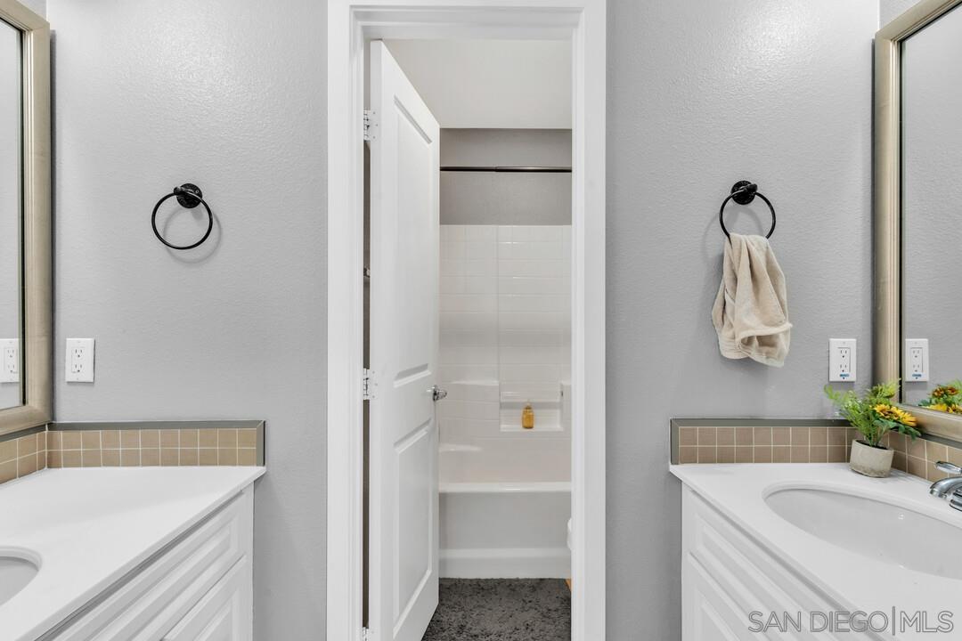 Detail Gallery Image 35 of 51 For 1810  Casa Morro St, Chula Vista,  CA 91915 - 4 Beds | 3 Baths