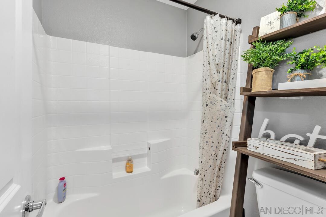 Detail Gallery Image 37 of 51 For 1810  Casa Morro St, Chula Vista,  CA 91915 - 4 Beds | 3 Baths