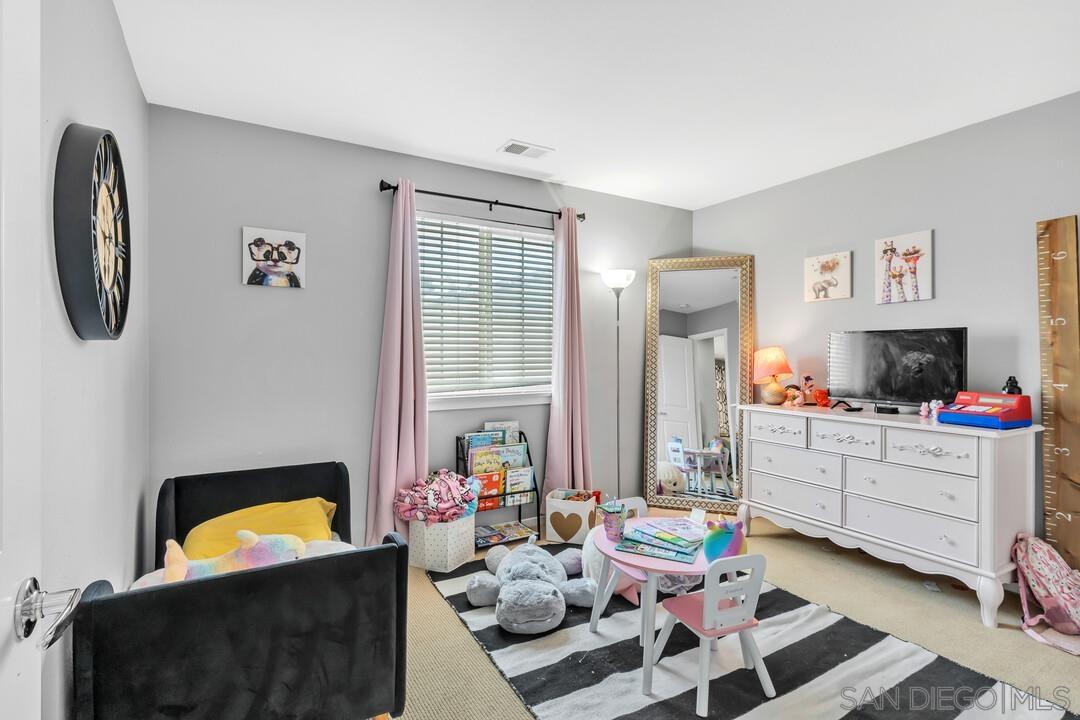 Detail Gallery Image 38 of 51 For 1810  Casa Morro St, Chula Vista,  CA 91915 - 4 Beds | 3 Baths