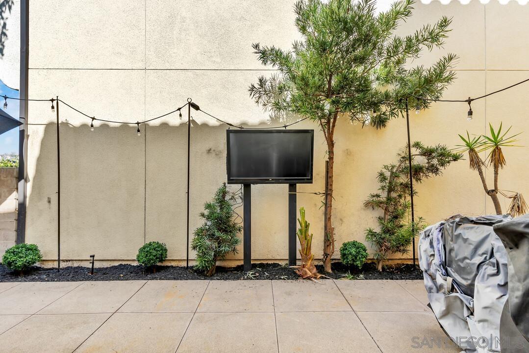 Detail Gallery Image 42 of 51 For 1810  Casa Morro St, Chula Vista,  CA 91915 - 4 Beds | 3 Baths