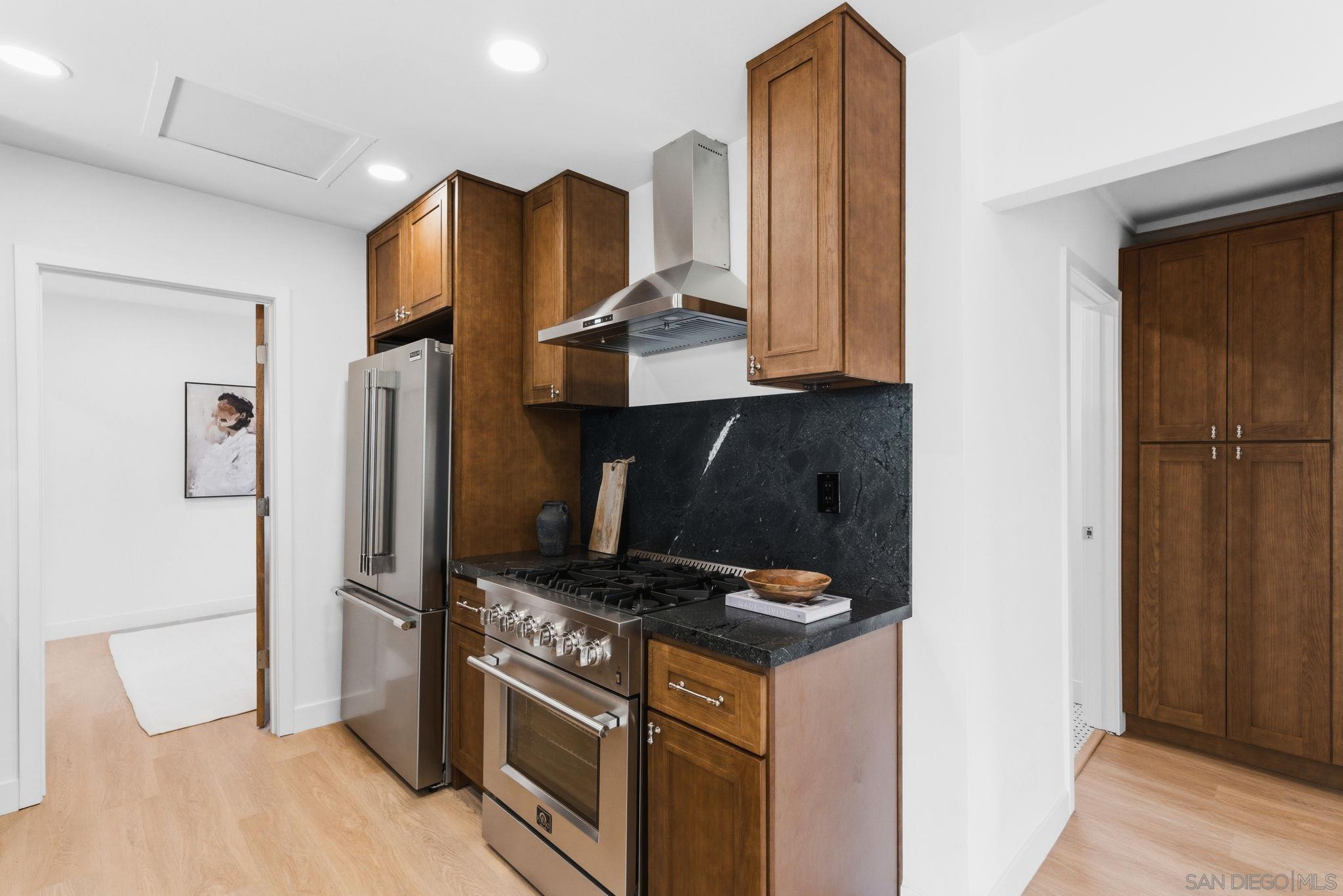 Detail Gallery Image 18 of 32 For 3006  Fir St, San Diego,  CA 92102 - 3 Beds | 2 Baths