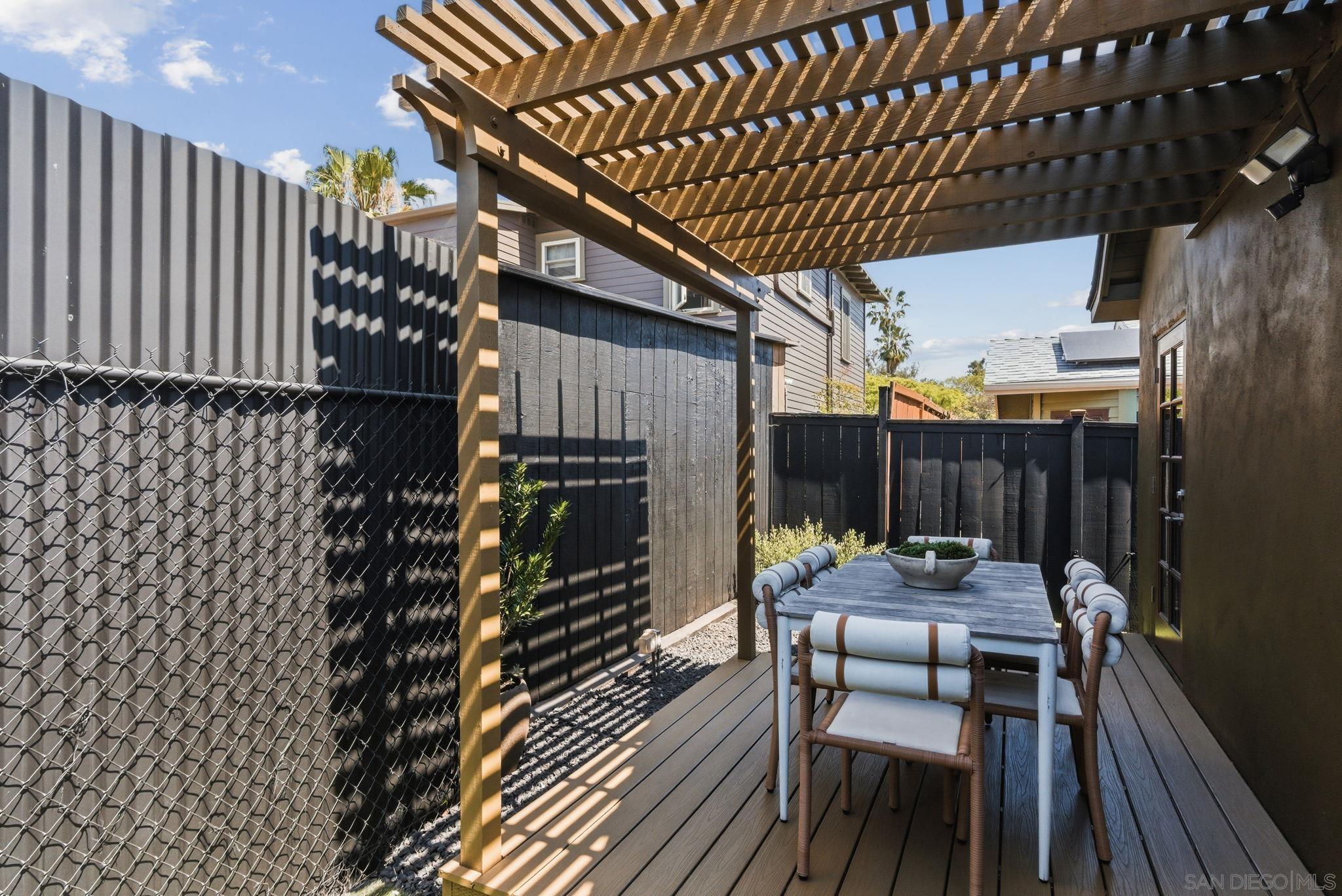 Detail Gallery Image 23 of 32 For 3006  Fir St, San Diego,  CA 92102 - 3 Beds | 2 Baths