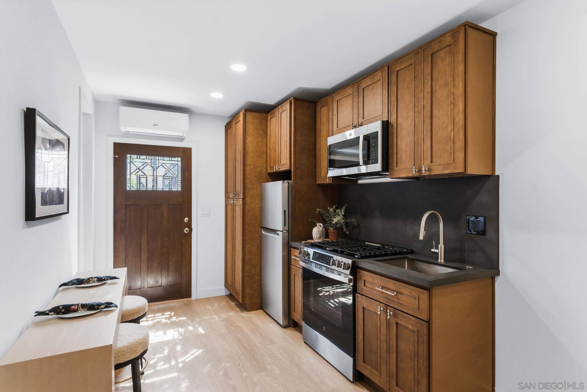 Detail Gallery Image 27 of 32 For 3006  Fir St, San Diego,  CA 92102 - 3 Beds | 2 Baths