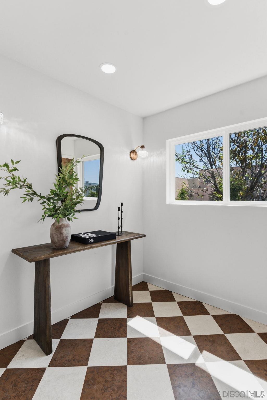 Detail Gallery Image 8 of 32 For 3006  Fir St, San Diego,  CA 92102 - 3 Beds | 2 Baths