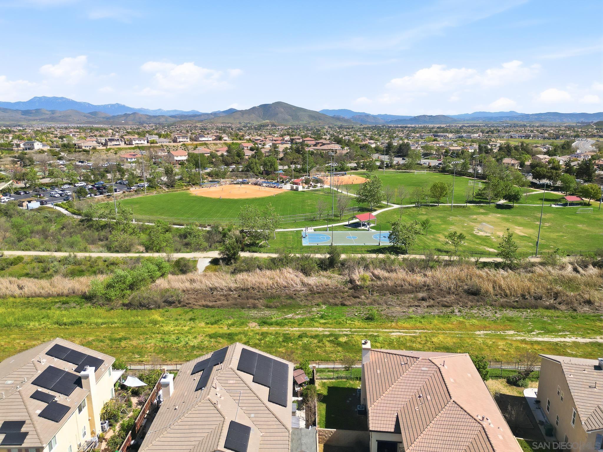 Detail Gallery Image 25 of 30 For 35607  Sainte Foy St, Murrieta,  CA 92563 - 5 Beds | 3 Baths