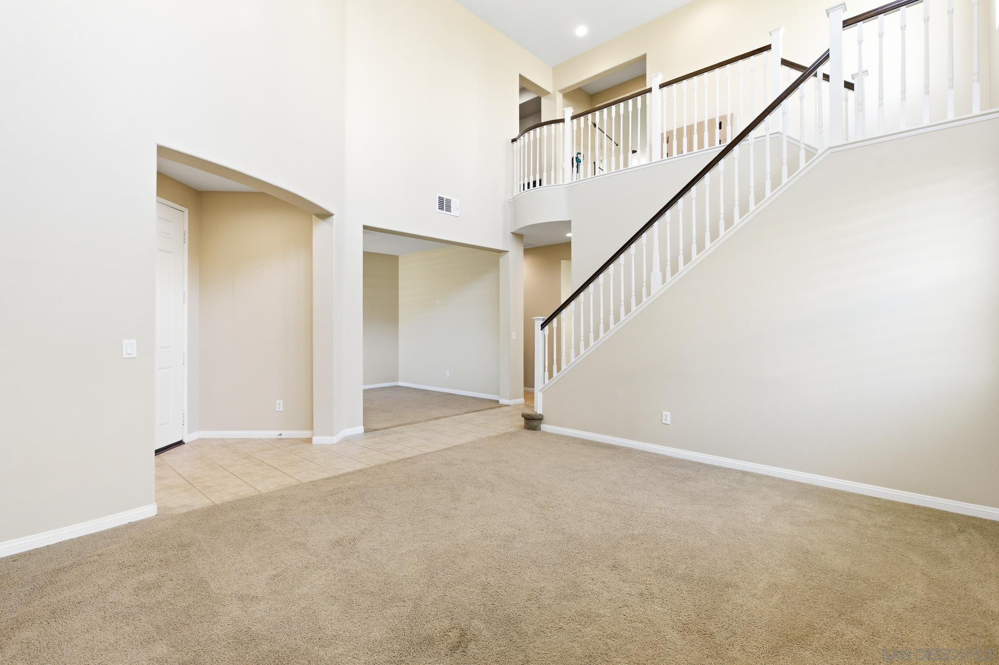 Detail Gallery Image 4 of 30 For 35607  Sainte Foy St, Murrieta,  CA 92563 - 5 Beds | 3 Baths