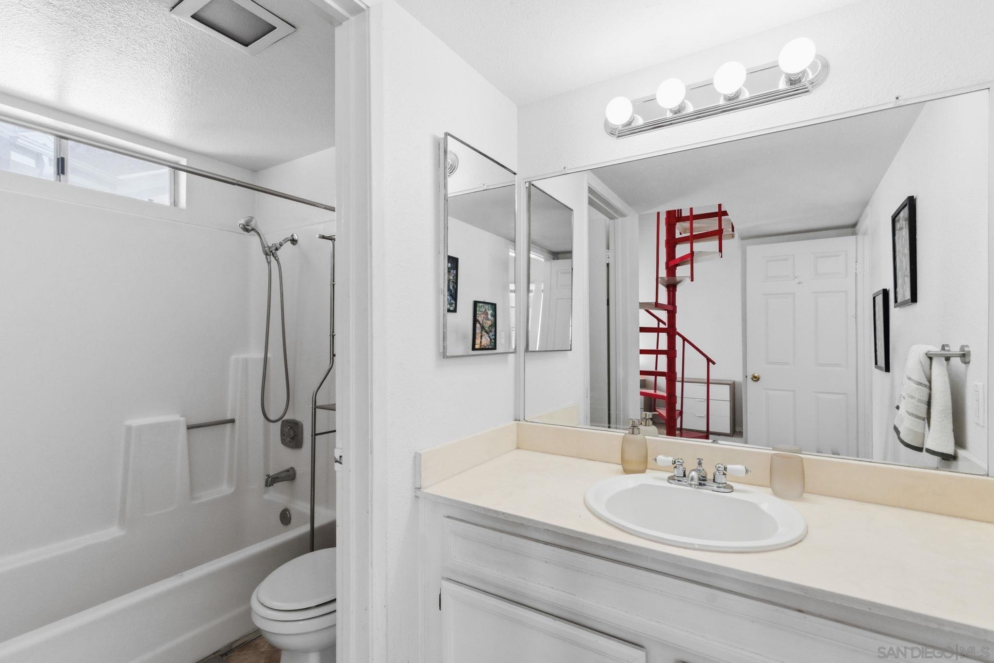 Detail Gallery Image 31 of 38 For 8745  Spring Canyon  #16,  Spring Valley,  CA 91977 - 3 Beds | 2/1 Baths