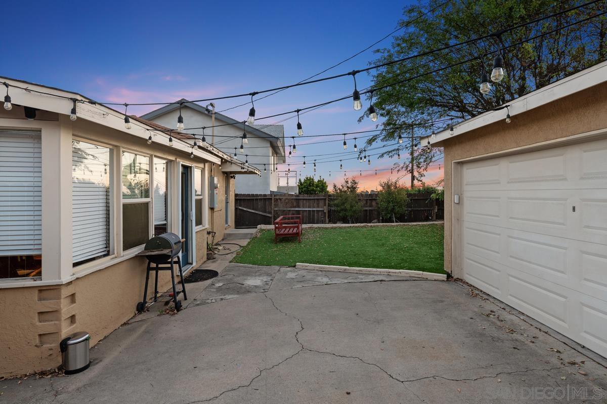 Detail Gallery Image 25 of 35 For 2004  Crenshaw, San Diego,  CA 92105 - 3 Beds | 1 Baths