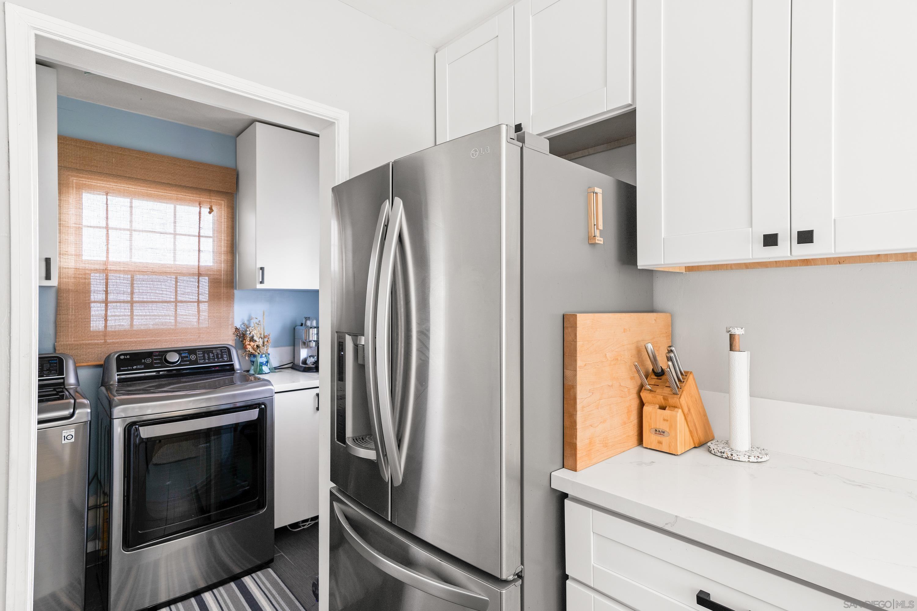 Detail Gallery Image 6 of 35 For 2004  Crenshaw, San Diego,  CA 92105 - 3 Beds | 1 Baths