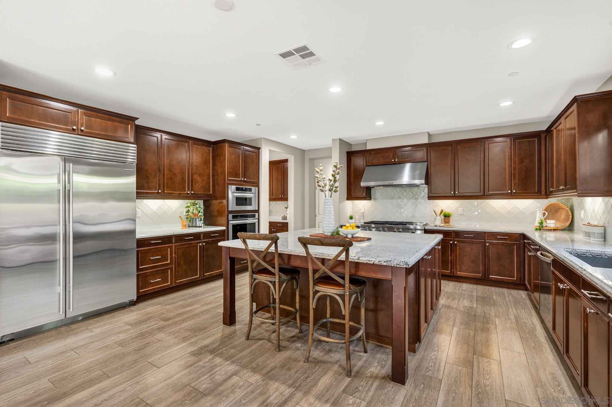 Detail Gallery Image 13 of 60 For 817  Dolphin, Encinitas,  CA 92024 - 6 Beds | 4/1 Baths