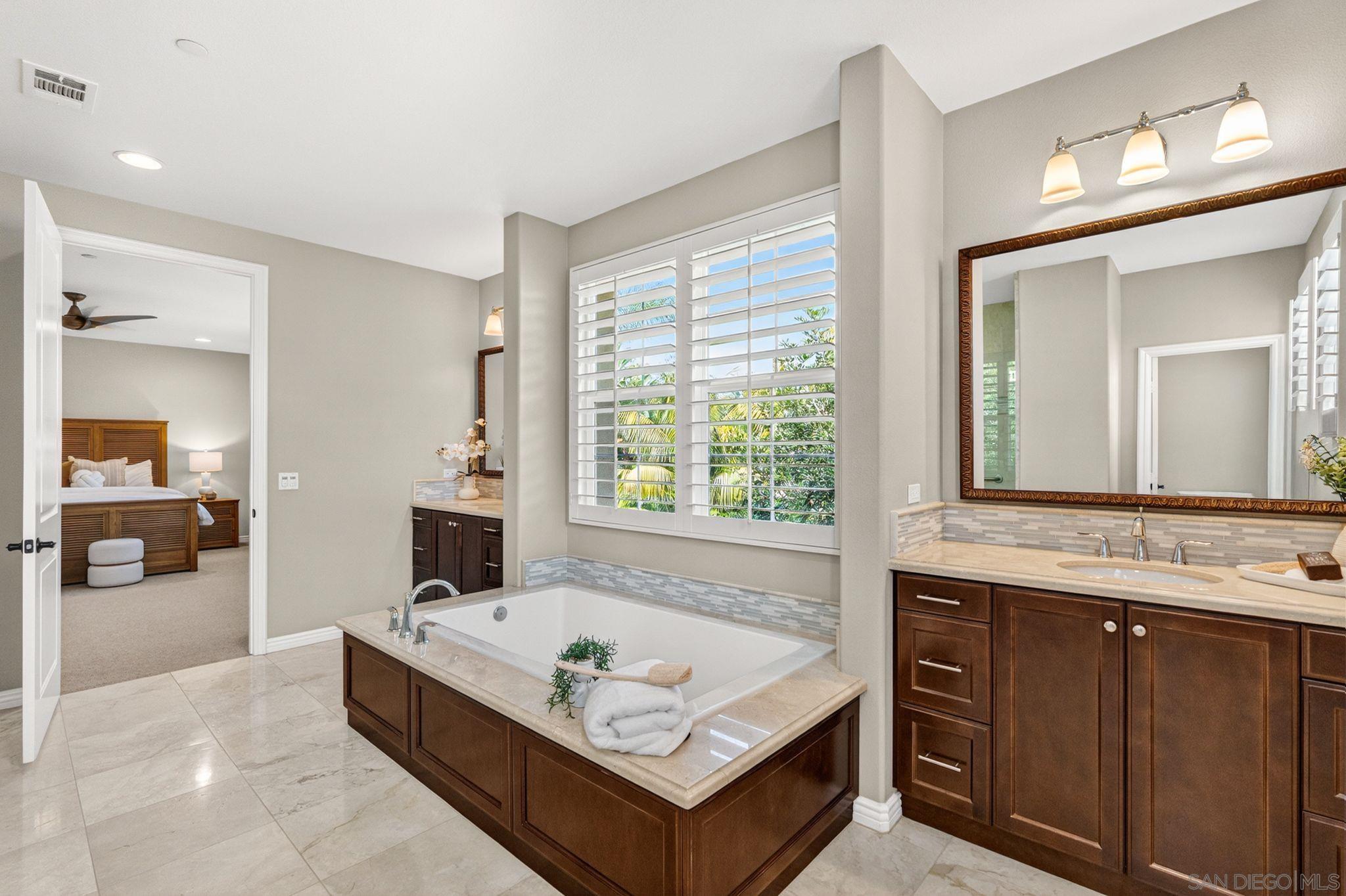 Detail Gallery Image 27 of 60 For 817  Dolphin, Encinitas,  CA 92024 - 6 Beds | 4/1 Baths