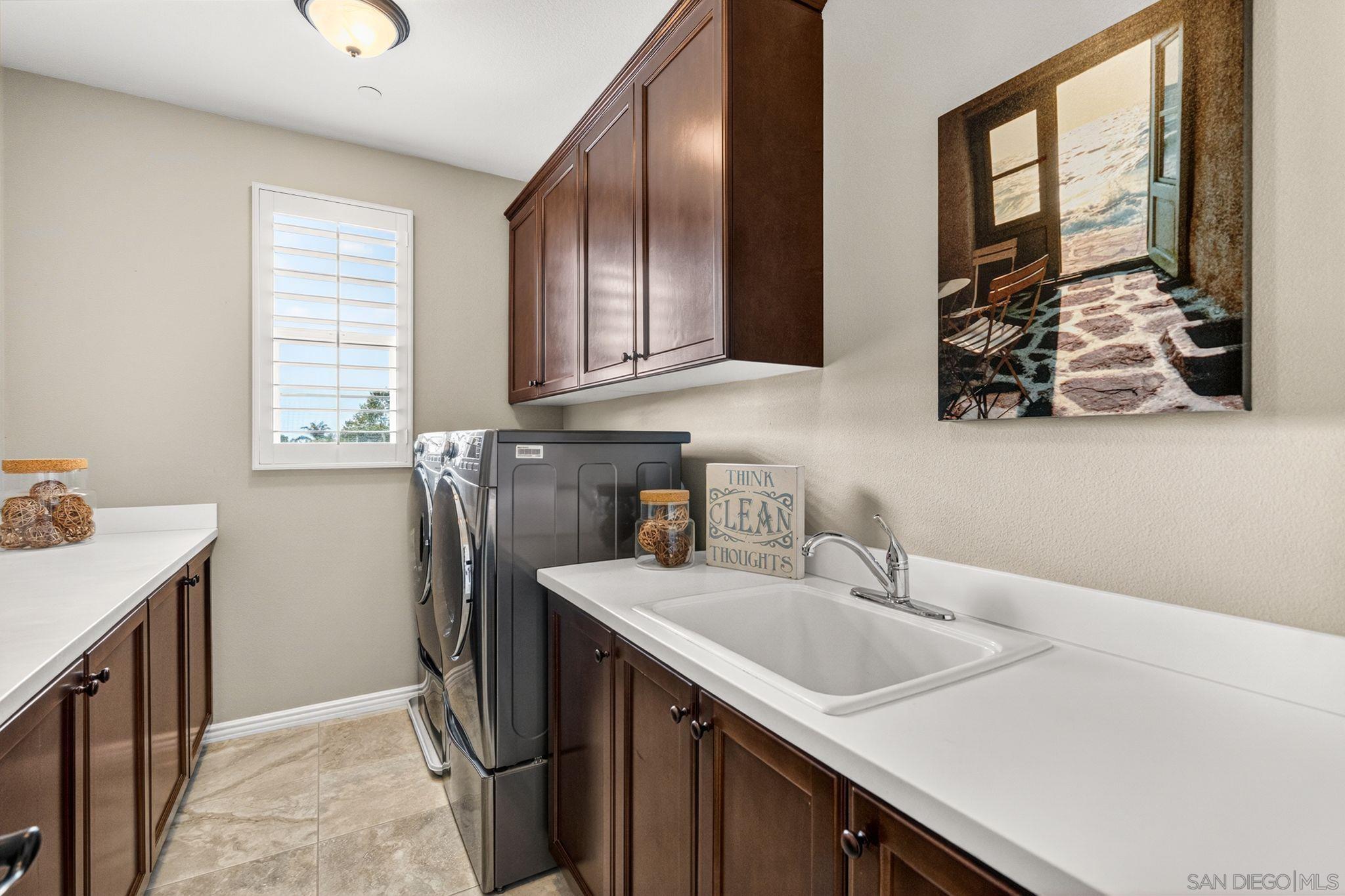 Detail Gallery Image 31 of 60 For 817  Dolphin, Encinitas,  CA 92024 - 6 Beds | 4/1 Baths