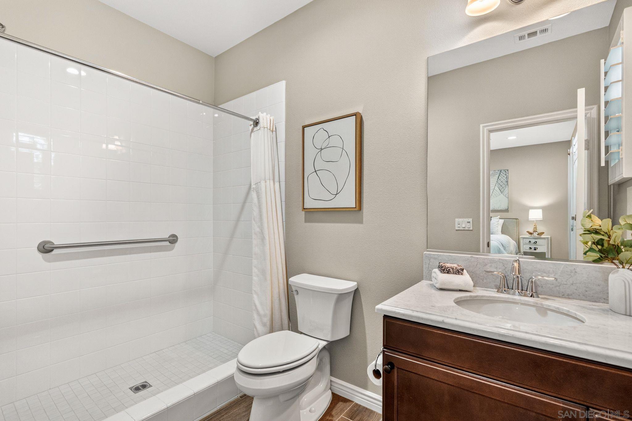 Detail Gallery Image 33 of 60 For 817  Dolphin, Encinitas,  CA 92024 - 6 Beds | 4/1 Baths
