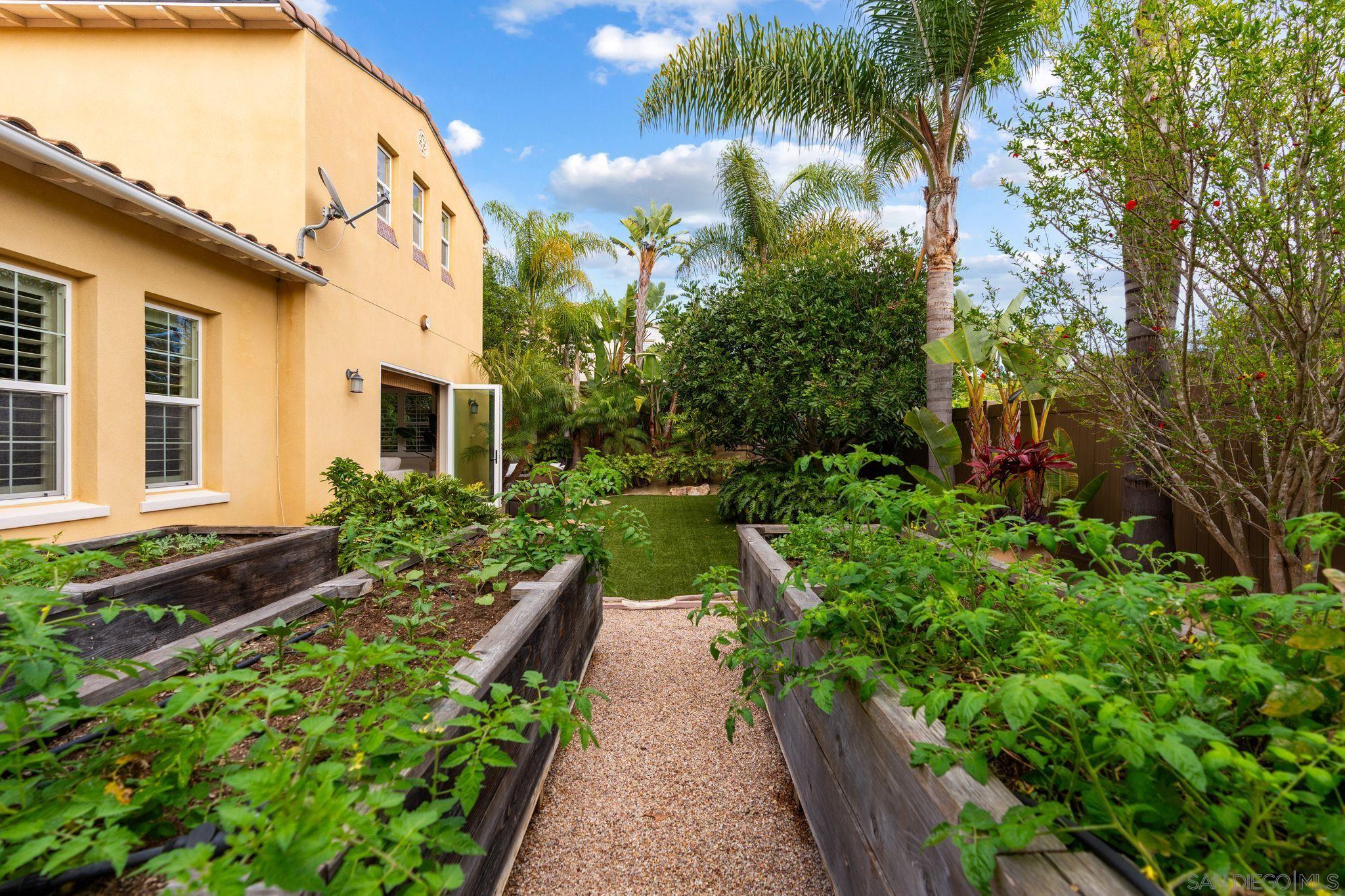 Detail Gallery Image 52 of 60 For 817  Dolphin, Encinitas,  CA 92024 - 6 Beds | 4/1 Baths