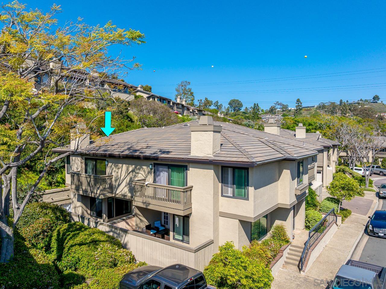 Detail Gallery Image 2 of 51 For 6016  Gaines Street, San Diego,  CA 92110 - 3 Beds | 2/1 Baths