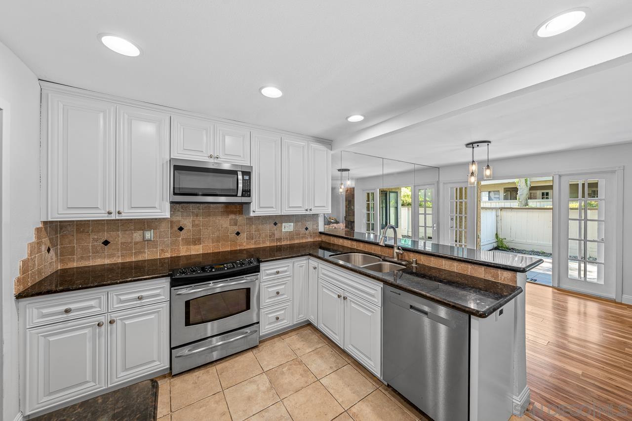 Detail Gallery Image 16 of 51 For 6016  Gaines Street, San Diego,  CA 92110 - 3 Beds | 2/1 Baths