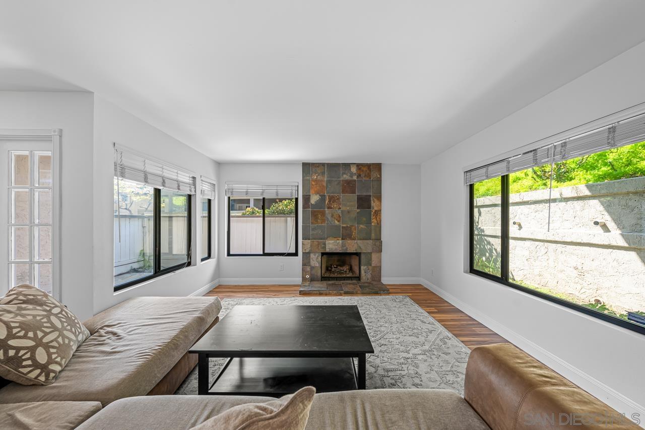 Detail Gallery Image 5 of 51 For 6016  Gaines Street, San Diego,  CA 92110 - 3 Beds | 2/1 Baths