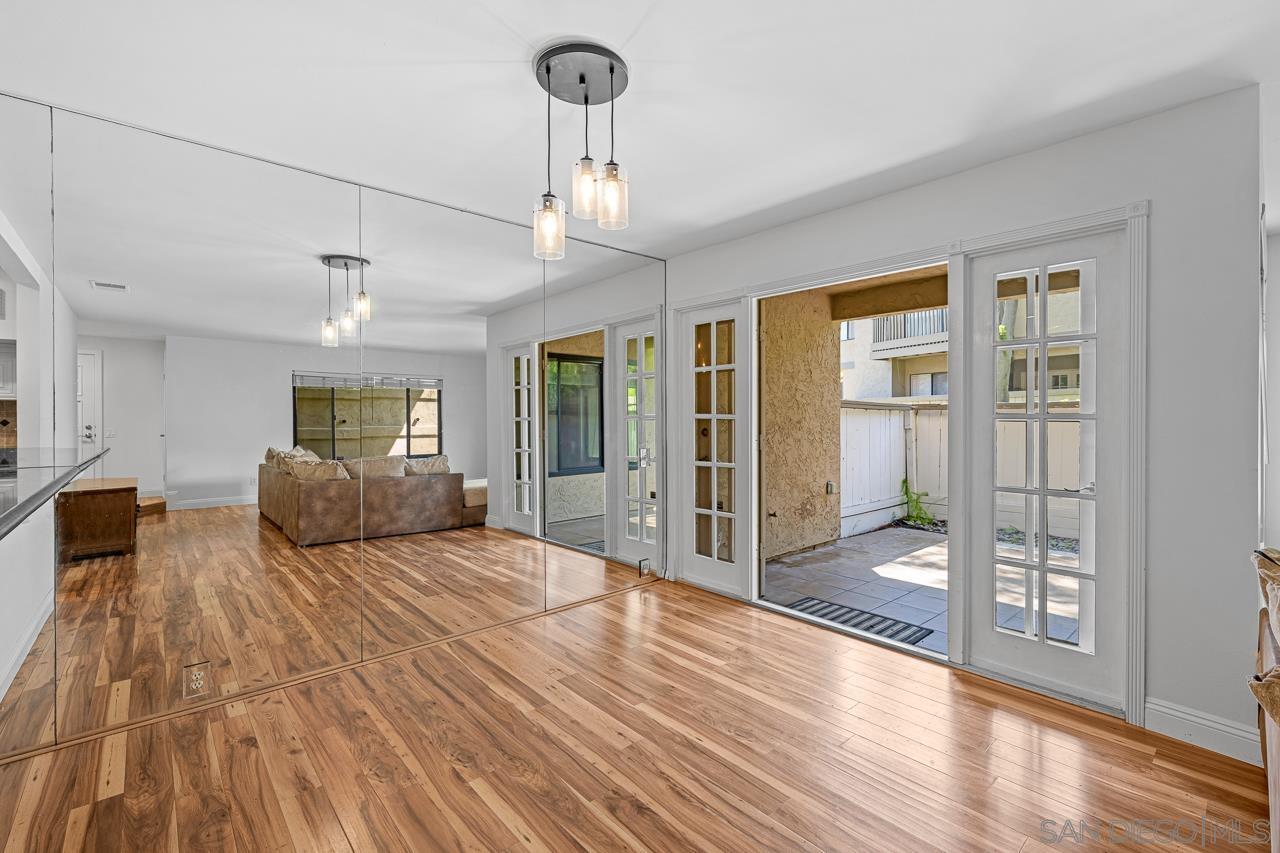 Detail Gallery Image 8 of 51 For 6016  Gaines Street, San Diego,  CA 92110 - 3 Beds | 2/1 Baths