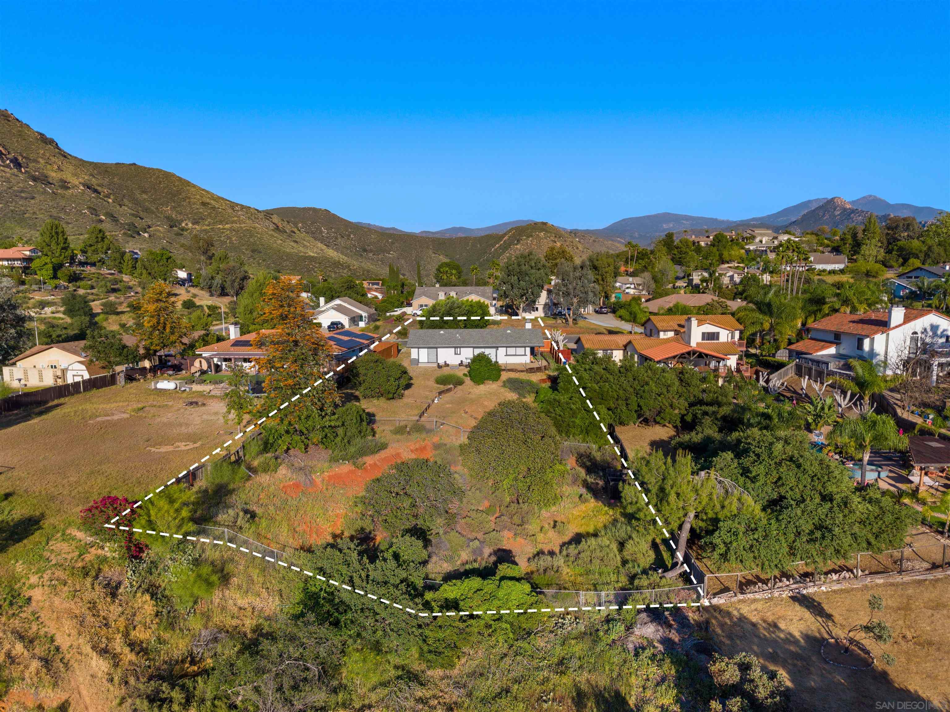 Detail Gallery Image 17 of 19 For 15674  Cathedral Way, Ramona,  CA 92065 - 3 Beds | 2 Baths