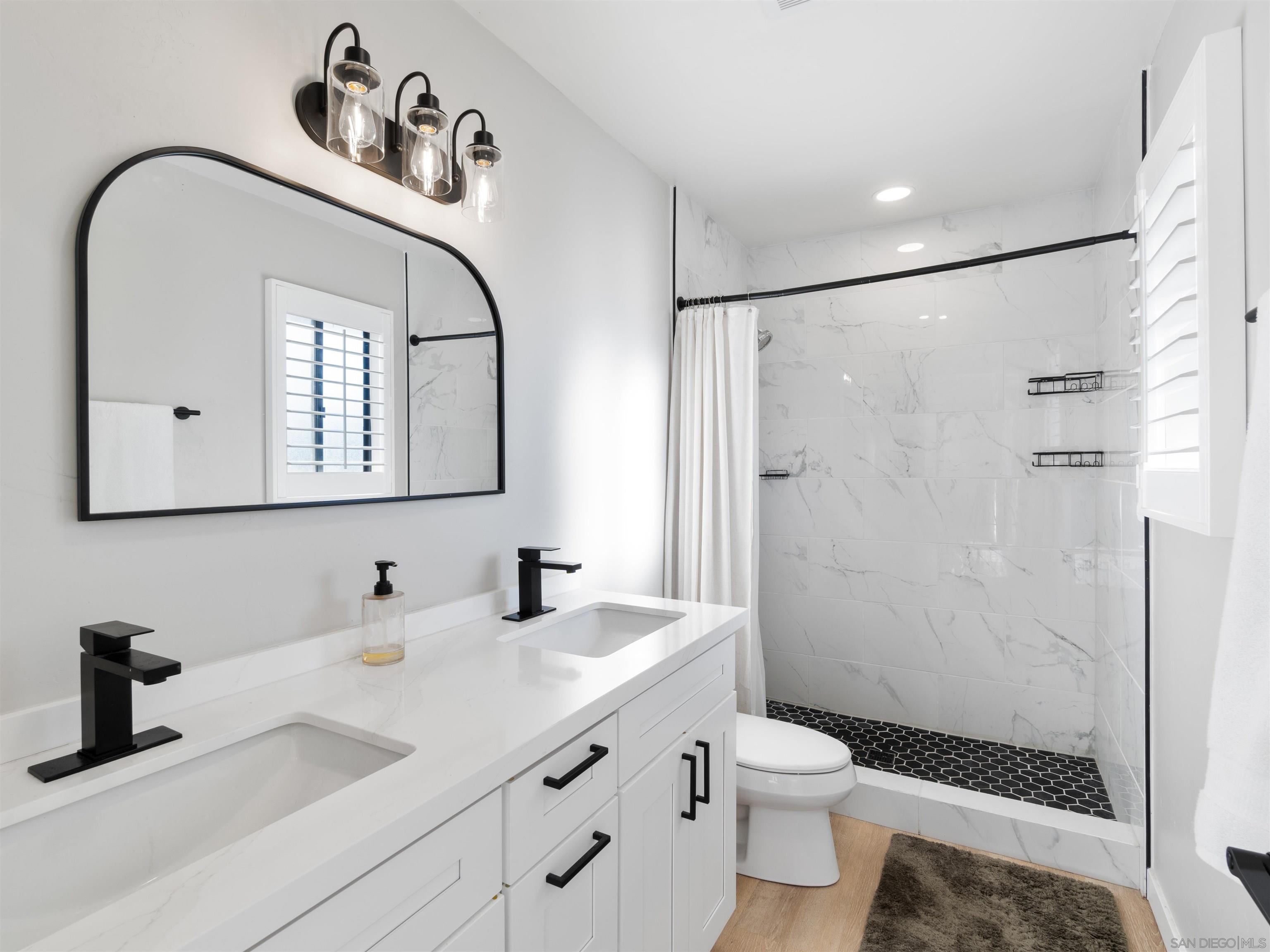 Detail Gallery Image 9 of 19 For 15674  Cathedral Way, Ramona,  CA 92065 - 3 Beds | 2 Baths