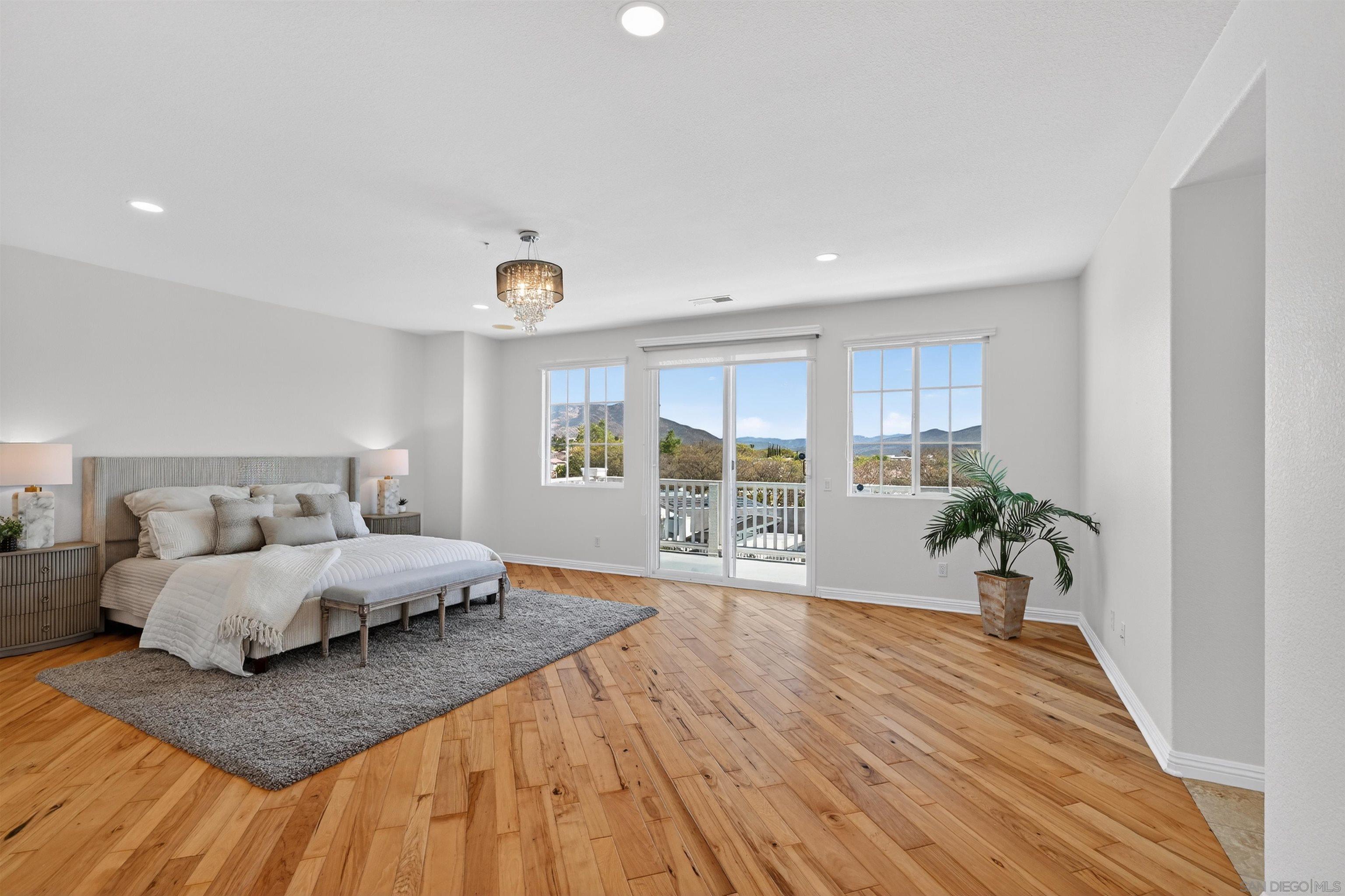 Detail Gallery Image 19 of 37 For 981  Adirondack Place, Chula Vista,  CA 91914 - 6 Beds | 3/1 Baths