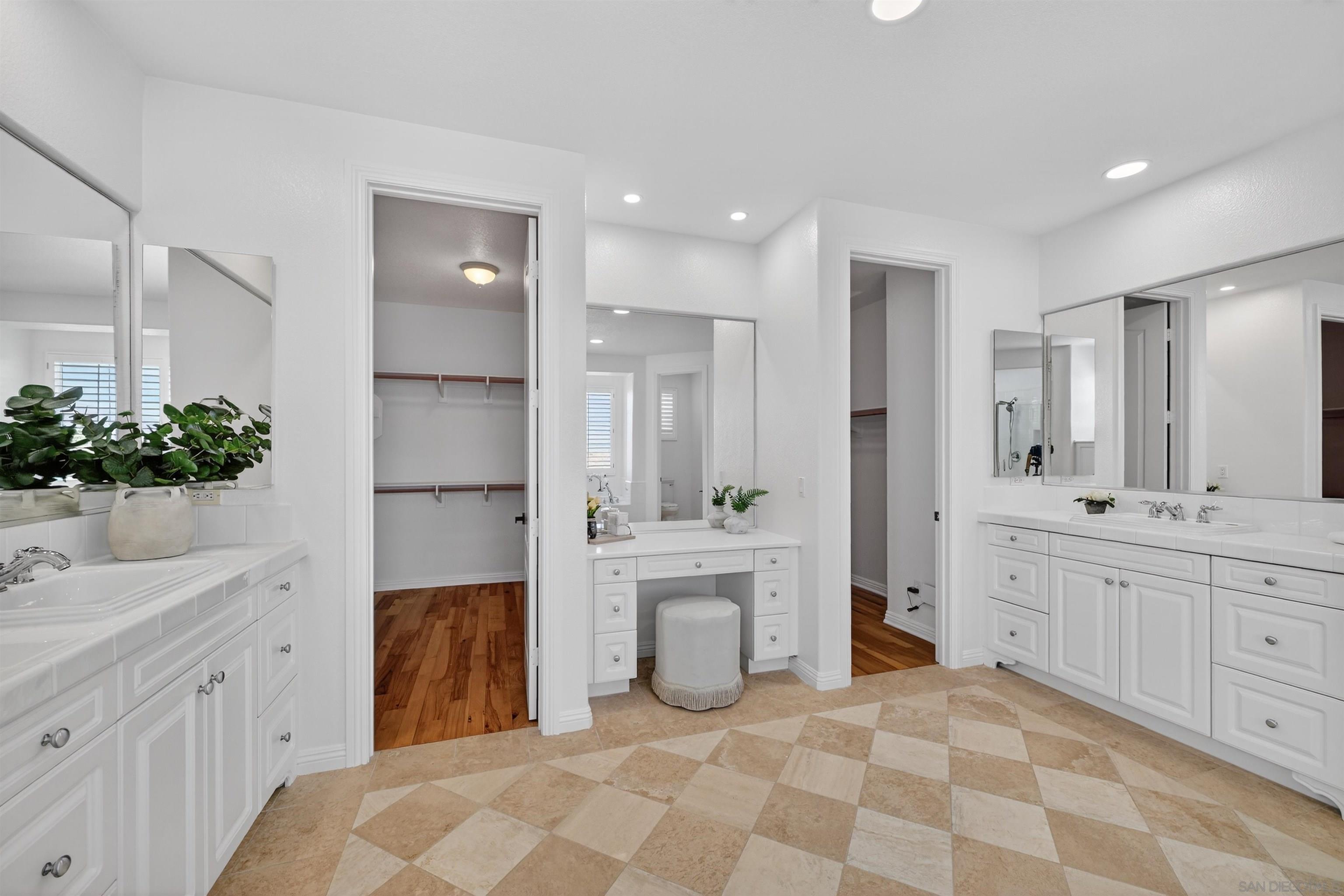 Detail Gallery Image 22 of 37 For 981  Adirondack Place, Chula Vista,  CA 91914 - 6 Beds | 3/1 Baths