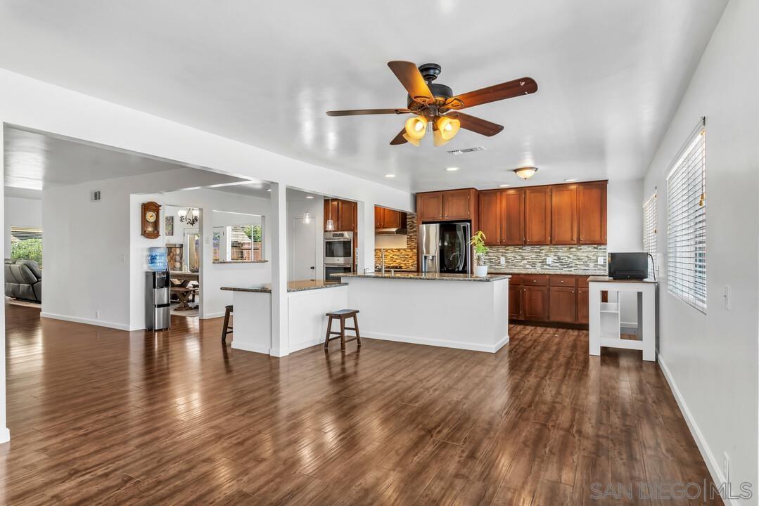 Detail Gallery Image 18 of 49 For 1509  Honey Hill, El Cajon,  CA 92020 - 6 Beds | 2 Baths