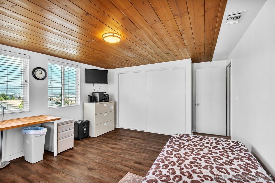 Detail Gallery Image 33 of 49 For 1509  Honey Hill, El Cajon,  CA 92020 - 6 Beds | 2 Baths